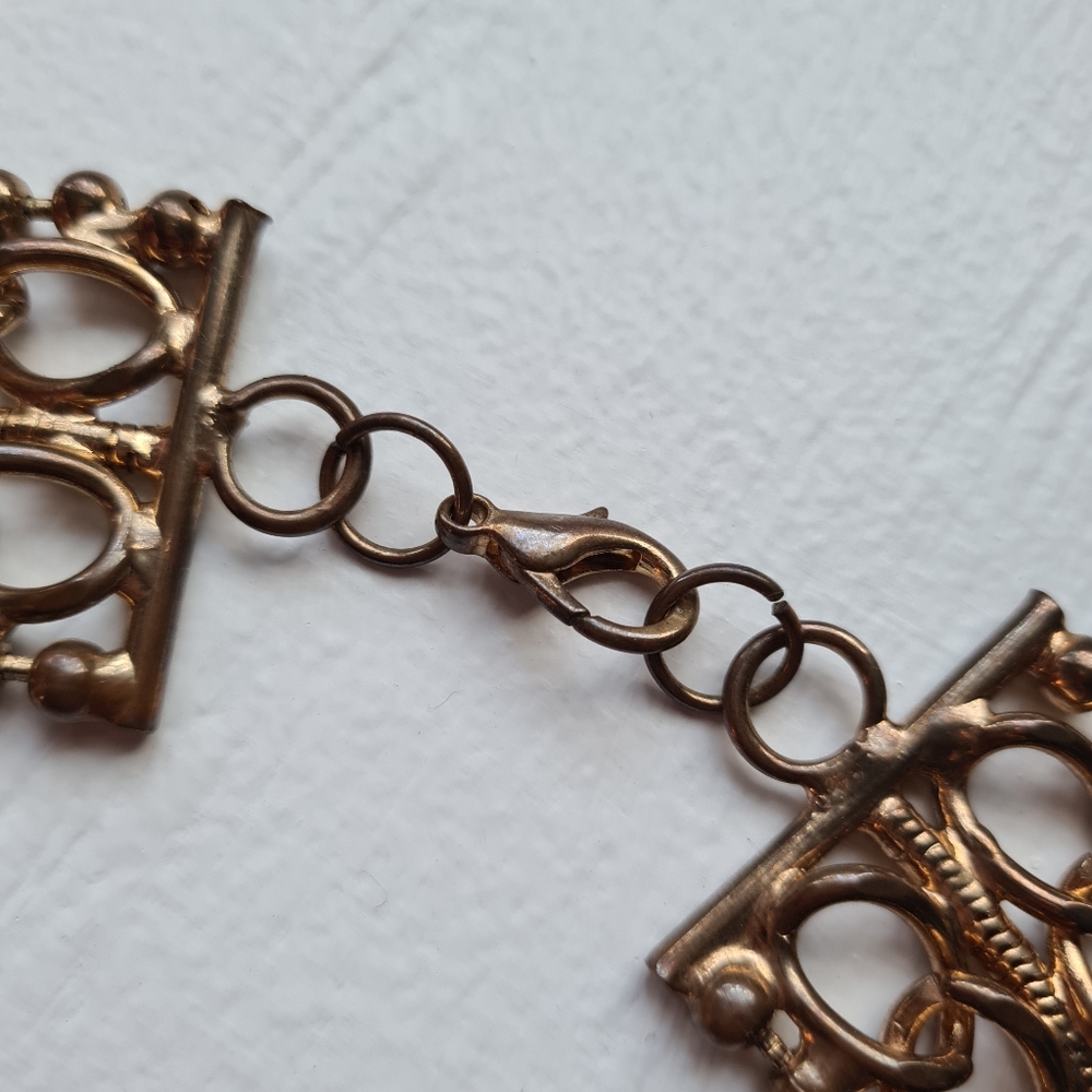 #5 Unique VINTAGE Gold Coloured Statement Necklace Eye Catching - Picture 5 of 6